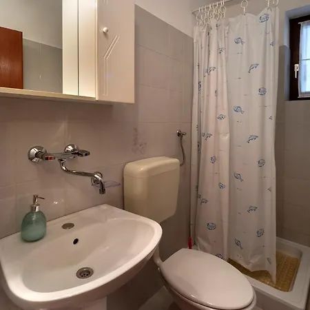 Apartament Apartment Manis Tar Porec A6 1 With 3 Nedrooms 2 Km To The Beach